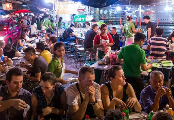 Koniec z pad thaiem na ulicy. Władze Bangkoku czyszczą miasto ze street foodowych stoisk