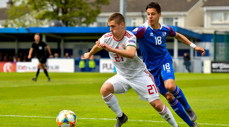 László (balra) és az U17-es válogatott a portugálok (1-0) után Izland ellen is nyert (2-0) / Fotó: MLSZ Facebook  