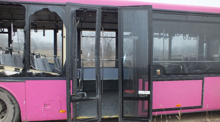 Minden bizonnyal ez a valaha gyártott legízléstelenebb busz / Fotó: police.hu