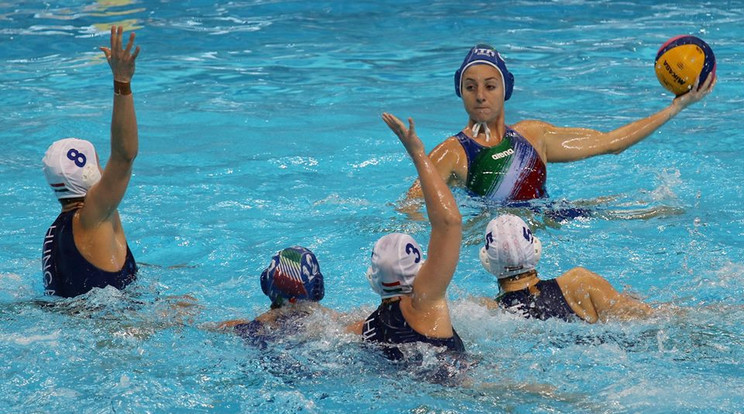 Döntős a fehérsapkás magyar csapat! /Fotó: waterpolo.hu