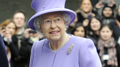 Królowa Elżbieta II odwołała podróż z powodu problemów żołądkowych