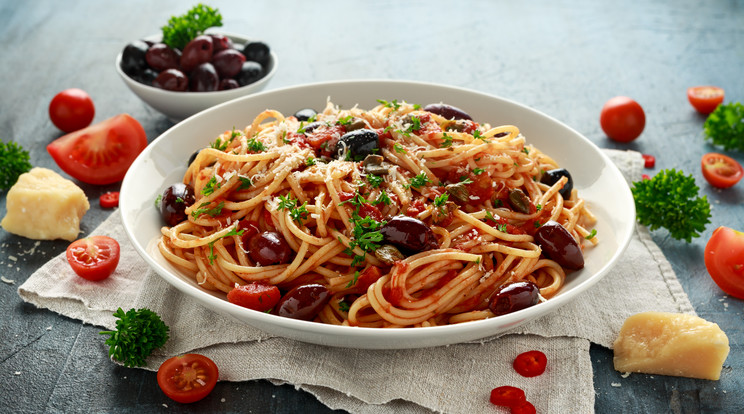 A spagetti alla puttanesca egy laktató olasz finomság / Fotó: Shutterstock