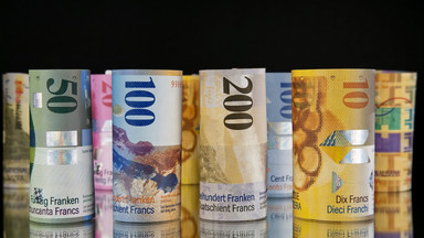 PiS chce, by "frankowicze" spłacali kredyt po kursie sprzed uwolnienia franka