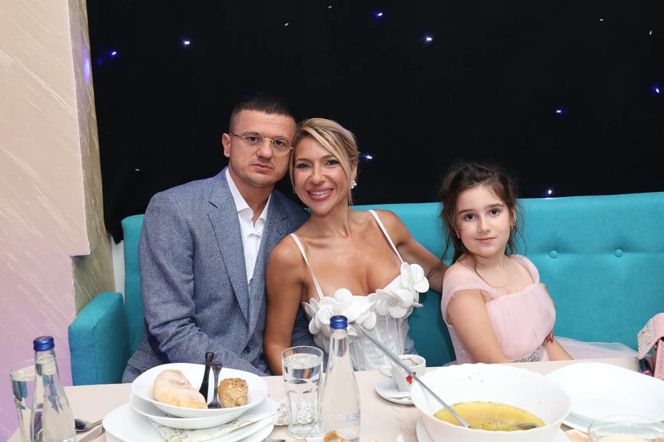 Jovana sa Tigrom i ćerkom Leom