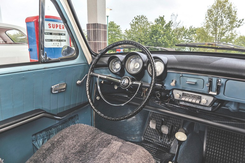 Volkswagen 1600 TL - szybkie plecy