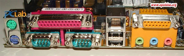 Gniazdka na płycie BD7II-RAID. Widoczne dwa porty USB 2.0, gniazdko RJ-45 karty sieciowej, kolorowe gniazdka mini-jack karty dźwiękowej