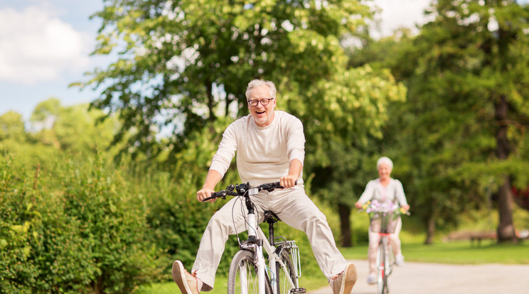 Az egyik alapvető napi szokás a mozgás, amely minden életkorban fontos /Fotó: Shutterstock