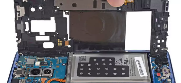 Samsung Galaxy S9+ "przebadany" przez iFixit. Trudno go naprawić