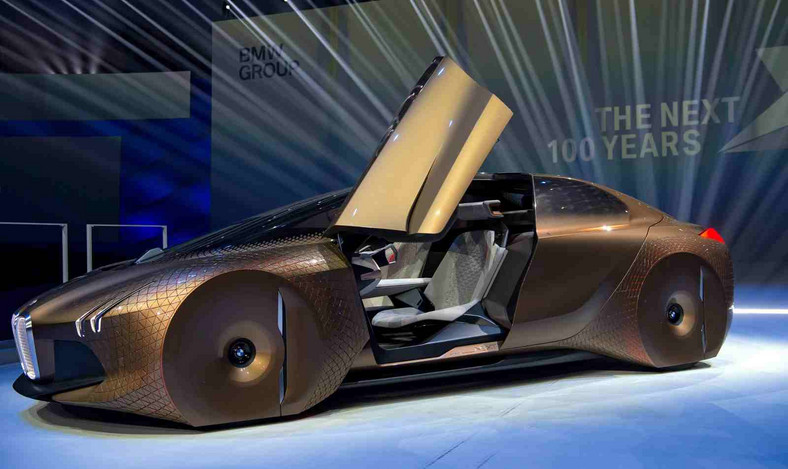 BMW Vision Next 100 - model koncepcyjny samochodu przyszłości według BMW, EPA/SVEN HOPPE Dostawca: PAP/EPA.