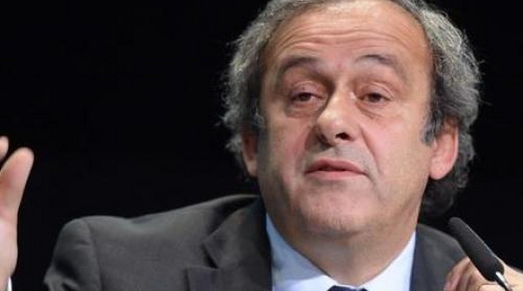 Középkori lovagnak képzeli magát Platini