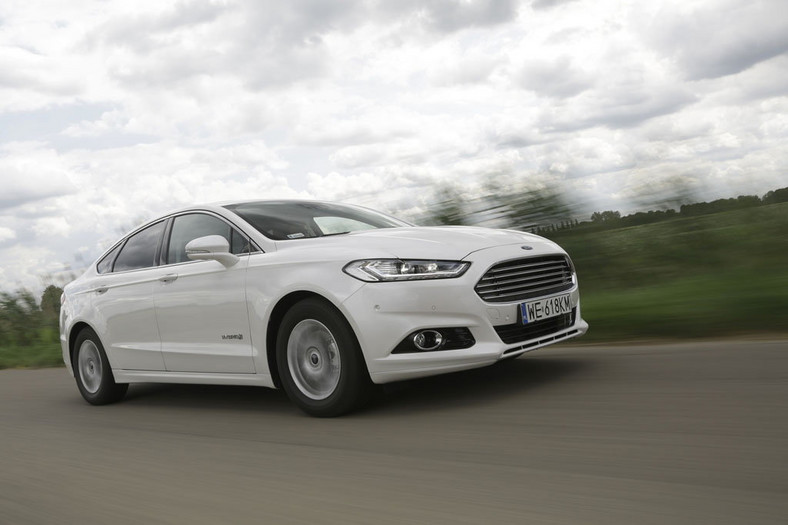 Modny i ekonomiczny - Ford Mondeo 2.0 Hybrid