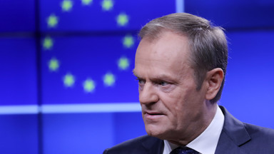 Donald Tusk na okładkach tygodników, internauci pękają ze śmiechu