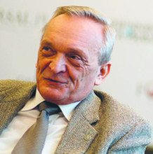 prof. Hubert Izdebski przewodniczący zespołu SWPS Fot. Rafał Siderski