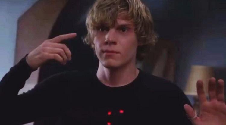 Evan Peters