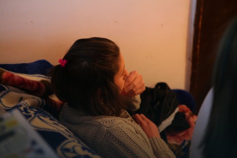 Devojčicu su tukli i snimali mobilnim telefonom