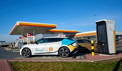 Shell z nowymi ładowarkami, dostępem do hubów ładowania i nową stacją tankowania gazu LNG