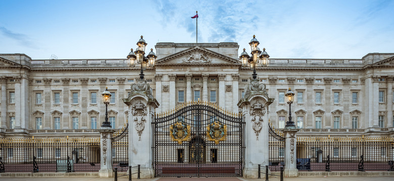 Zwiedzanie Pałacu Buckingham. Turyści wejdą do słynnej sali