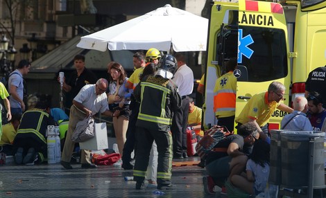 U napadima u Španiji stradalo najmanje 15 osoba