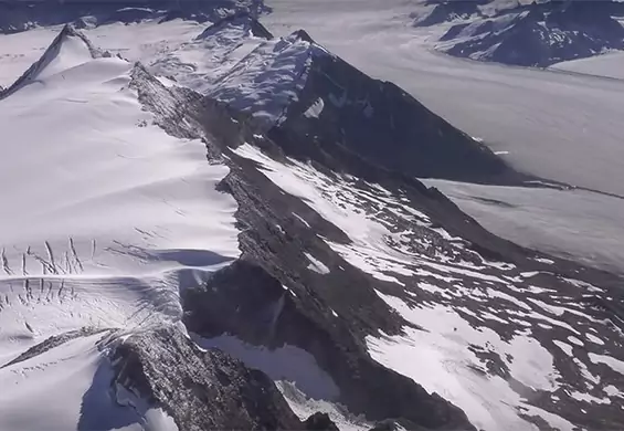 NASA pokazuje przygnębiający timelapse. 50 lat topnienia lodowców na jednym filmie