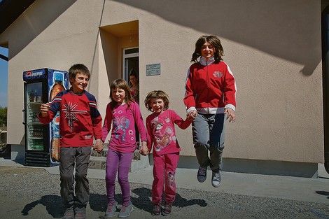 Mališani su presrećni jer sada imaju i svoje sobe