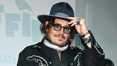Johnny Depp sprzedał swoje obrazy. Kwota robi wrażenie
