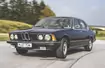 BMW 733i - lewy pas jest dla niego