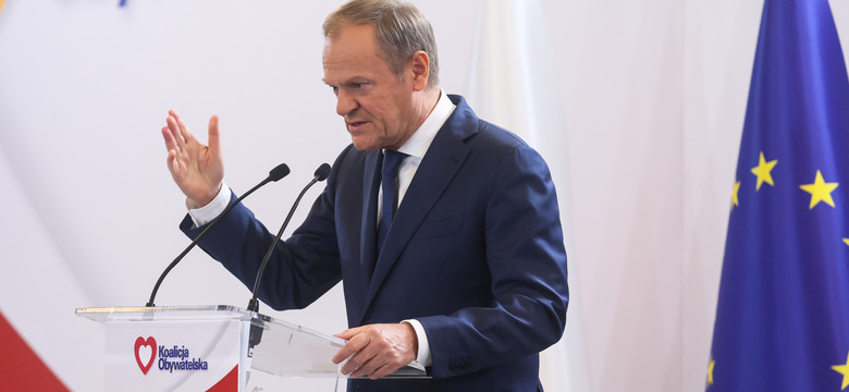 Donald Tusk: jedna z rakiet spadła 15 km od naszej granicy