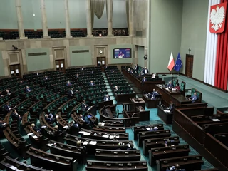 Sejm uchwalił specustawę o wsparciu dla firm w związku z pandemią koronawirusa