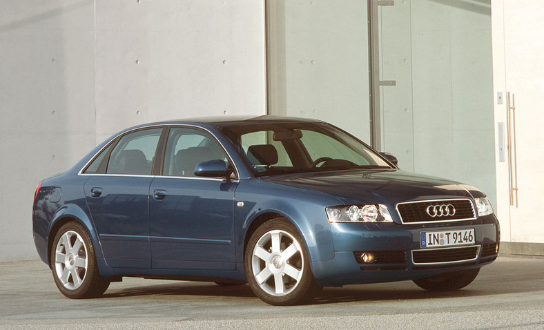 Audi A4 B6 (2000-04) - cena od 16 000 zł