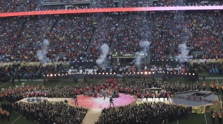 Óriási bulit csaptak Beyoncéék a félidei showban / Fotó: AFP
