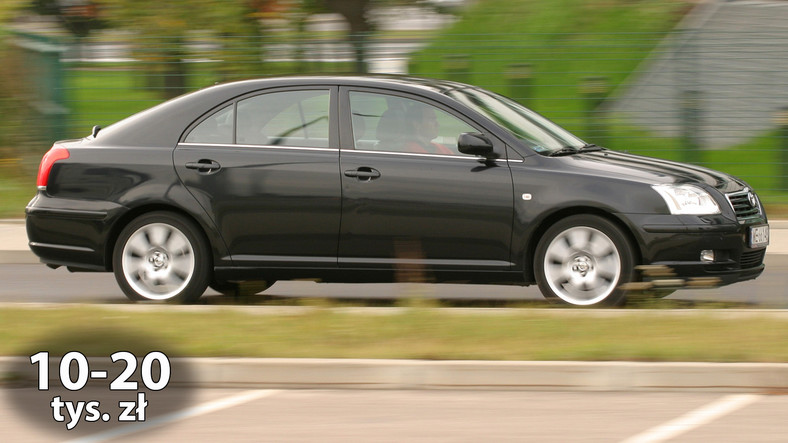 Toyota Avensis II (2003-08)