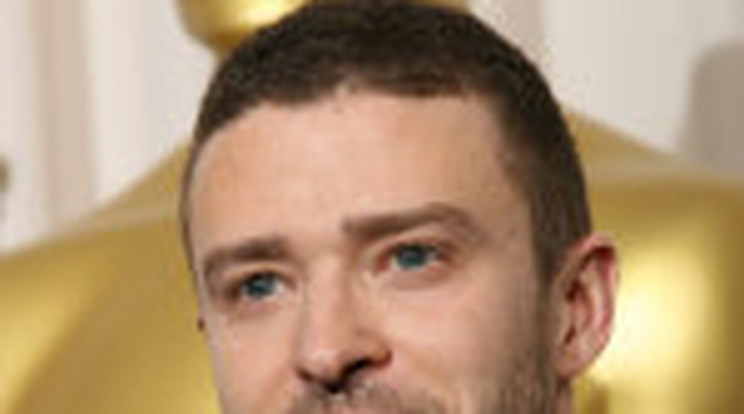 Justin Timberlake végre becsajozott