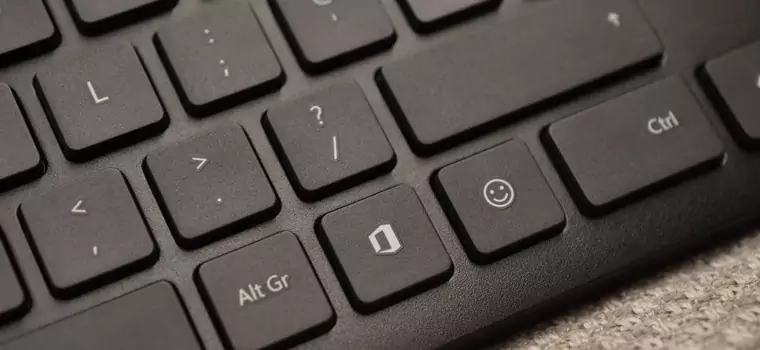 Microsoft Ergonomic i Bluetooth Keyboard mają dwa klawisze, których nie mają inne klawiatury