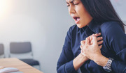  Uczucie gniecenia w klatce piersiowej - o czym świadczy? 