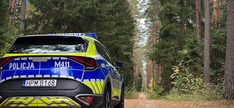 Wezwał policję do lasu. Liczył na szybką podwózkę do domu