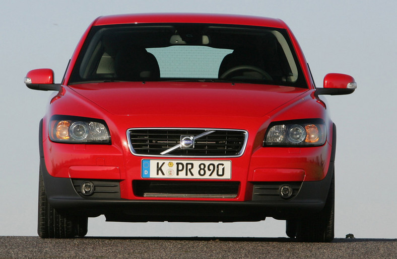 Volvo C30: indywidualista z kilkoma niedociągnięciami
