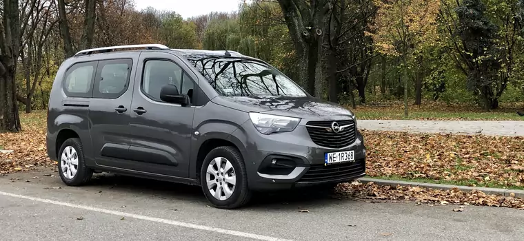 Opel Combo Cargo 1.5 Diesel Załogowy – cywilizowany dostawczak