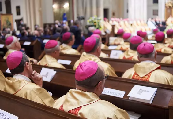 56 proc. ankietowanych za dymisją Episkopatu - sondaż pokazuje frustrację Polaków