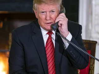 Prezydent USA Donald Trump rozmawiał z Xi Jinpingiem przez telefon