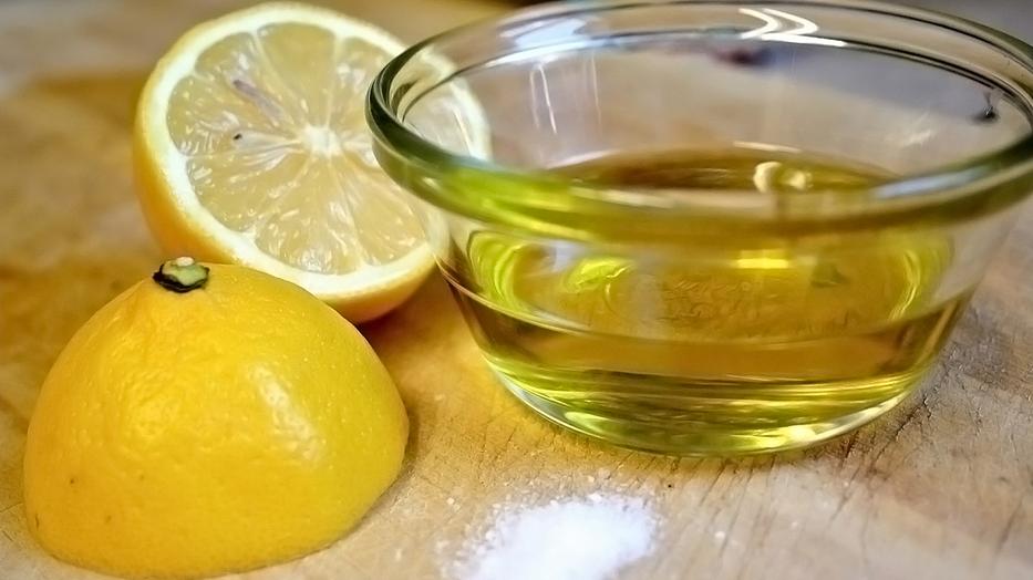 A citromlé és az olívaolaj keveréke kiváló fájdalomcsillapító Fotó: YouTube