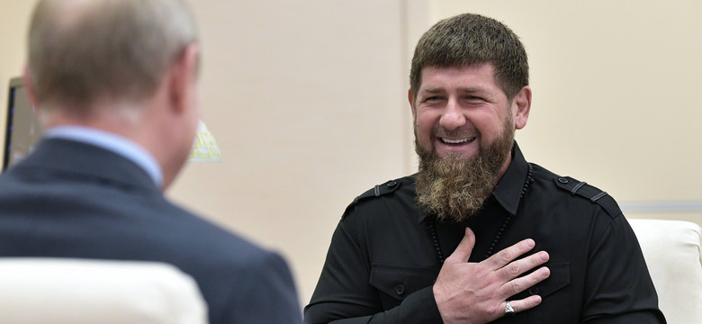 Ramzan Kadyrow. Czeczeńska bestia zakochana w Putinie. Czy będzie mu wierny?