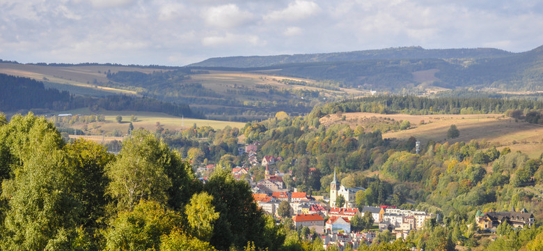 Duszniki-Zdrój — atrakcje znanego uzdrowiska na granicy z Czechami