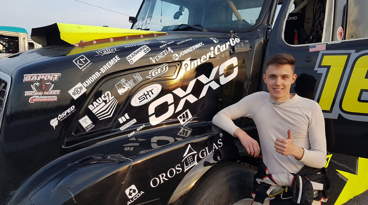 Molnár Bendegúz – élete első kamionversenyén – nyert Amerikában / Fotó: OXXO Hungary Truck Racing Team