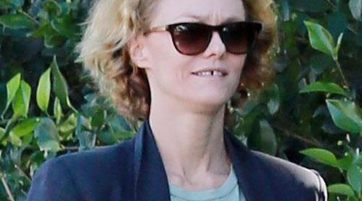 Döbbenet! Elhagyta magát Vanessa Paradis!