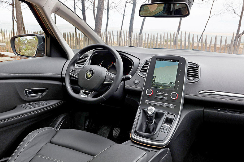 Renault Scenic - komfortowy van na 20-calowych kołach