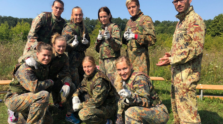 A Győri Audi ETO női kézilabdacsapata rendhagyó csapatépítő tréningen vett részt