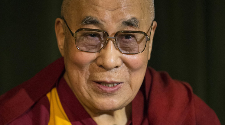 Kínának nem tetszik, hogy Dzsudzsákék a Dalai Lámával pózoltak