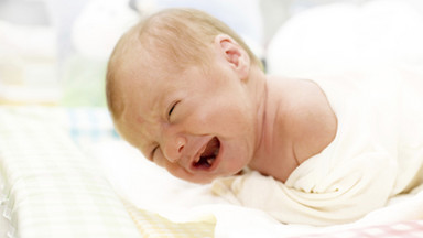 Płacz niemowlęcia nas irytuje, bo tak działa nasz mózg