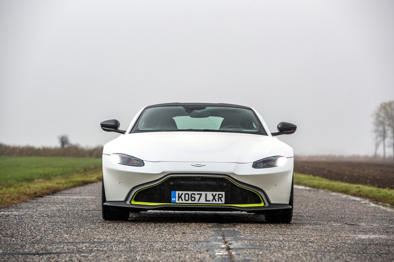 Aston Martin Vantage