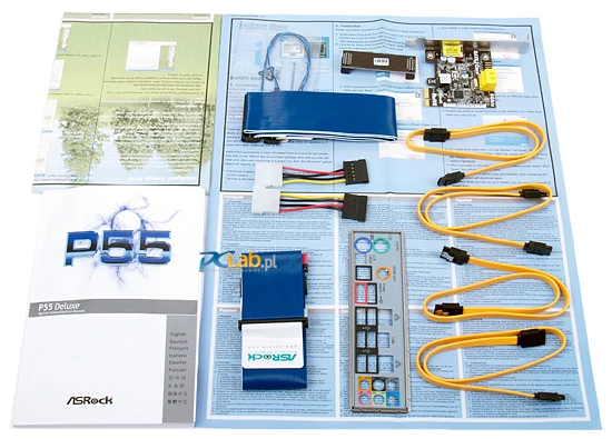 Dodatków może niewiele, jak na model z górnej półki, ale jest za to karta PCI Express ×1, która ma dwa kanały SATA 6 Gb/s